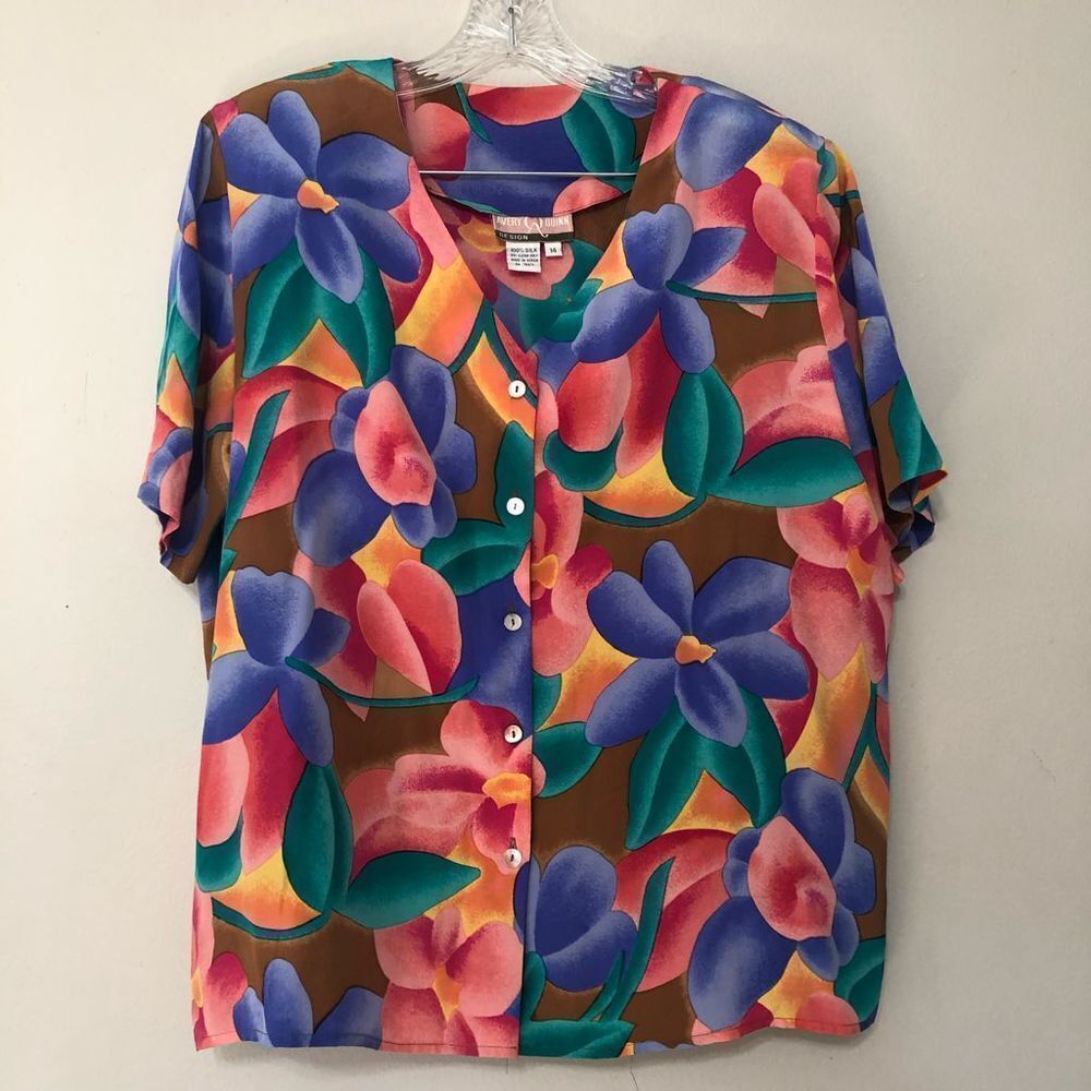 Avery Quinn Women’s 14 Silk Floral Cruise Vacation Button Up Blouse
